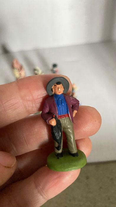 Figuras miniaturas colecionáveis