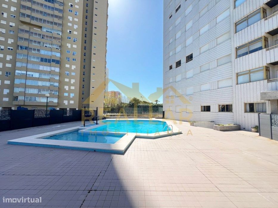 T1 de Luxo na Póvoa de Varzim - Mobilado, com Piscina e Garagem