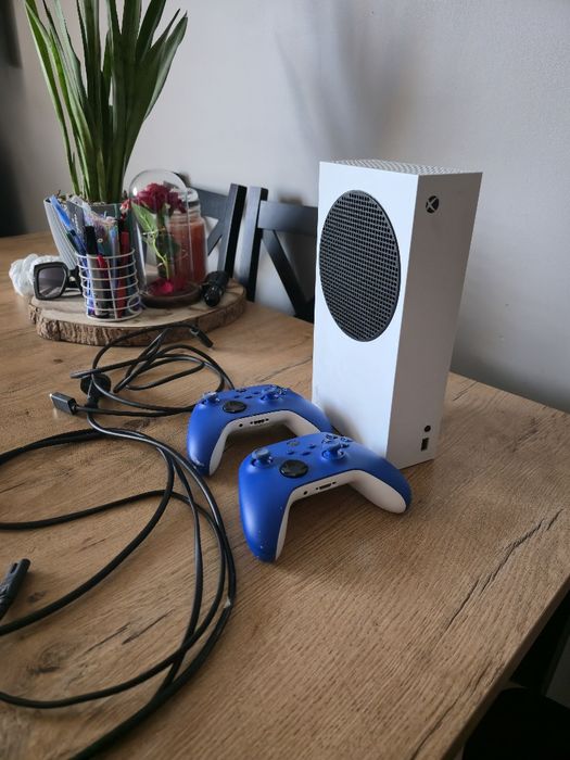 Xbox series S 512 gb Stan bdb!