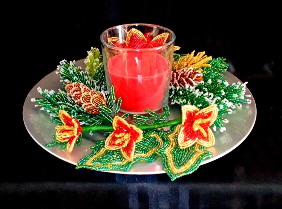Centros de mesa de Natal em missangas (artesanato)