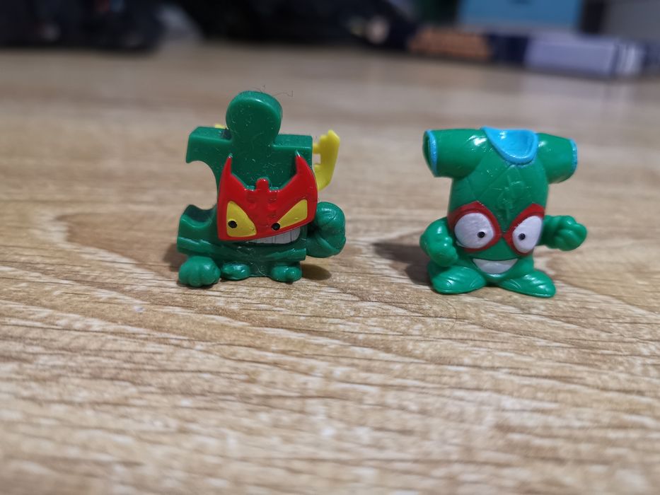 Zestaw  figurek super zings 14 szt.