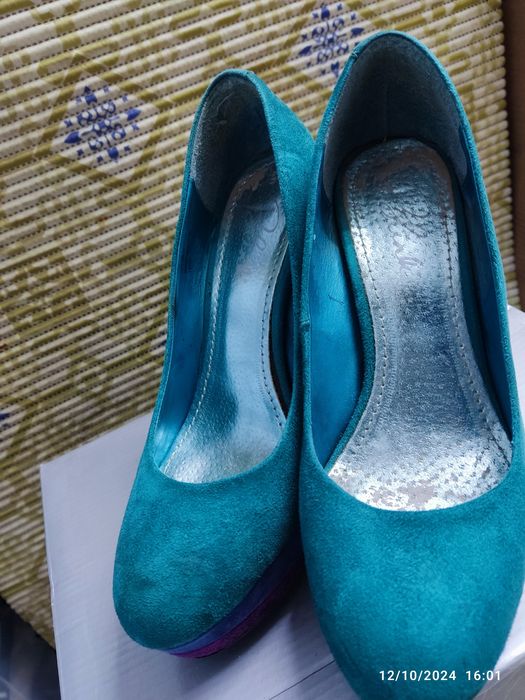 2 pares Sapatos senhora elegantes