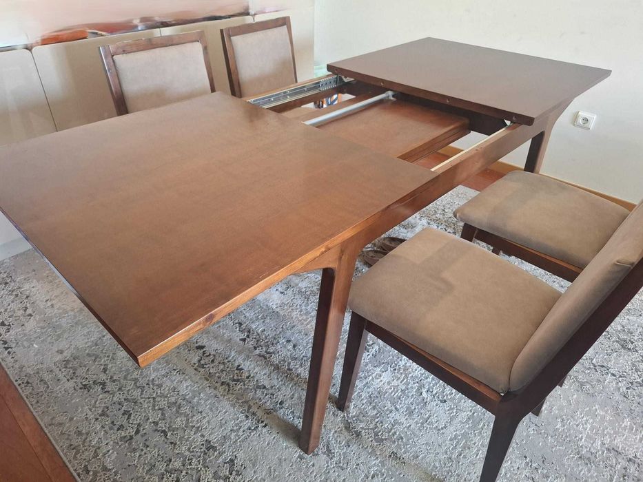 Mesa de Jantar Extensível Retro/Vintage + 5 Cadeiras — 400 € (negociável)