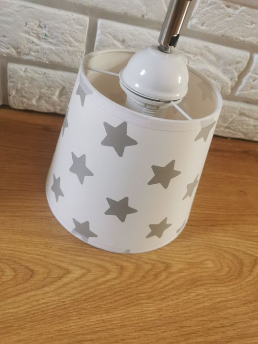 Lampa sufitowa do pokoju dziecięcego