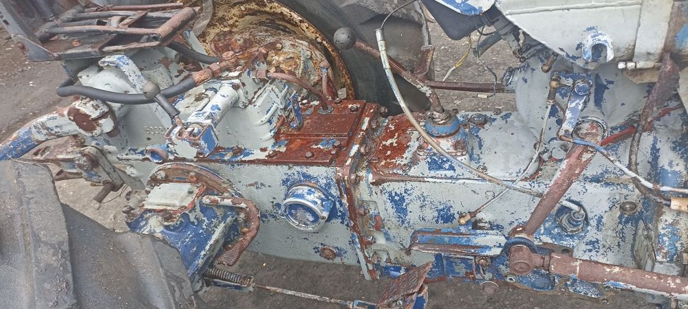 Części Ursus C-330 iC 328 most podnosnik hłodnica wał koła