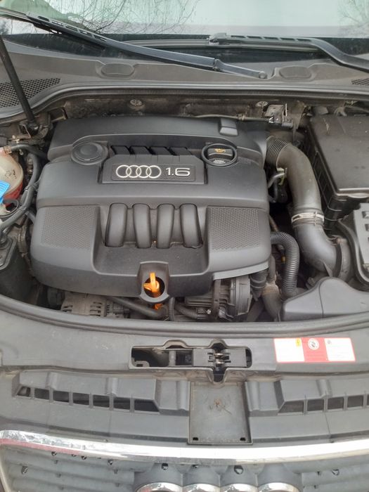 Sprzedam audi a3 8p automat  1.6 benzyna