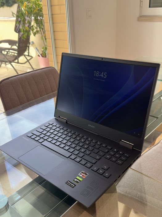 Portátil Gaming HP OMEN 15 - Ryzen 7 4800H/GTX1650 Ti/16GB RAM/512GB SSD/144HZ
