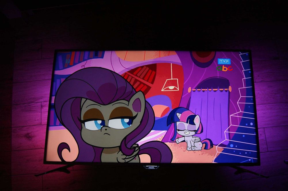 Telewizor LED 55 cali Philips 55PUS6401 4K DVBT2 HEVC Smart Android ambilight 2 pilot qwerty