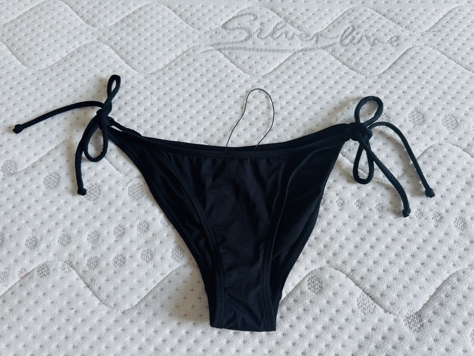 Bikini Stroj kąpielowy majtki czarne r 10/38 Primark