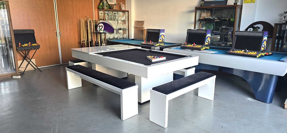 Bilhar Snooker + Mesa de Jantar c/ bancos incluídos