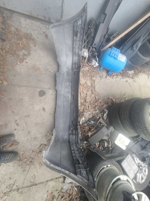 Бампер задний 3B5807421 Volkswagen passat b5