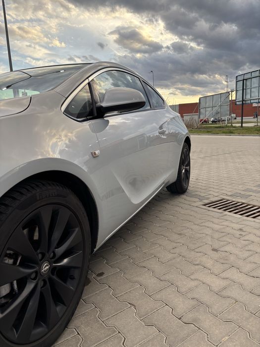 Opel Astra J GTC 1.4 Turbo S&S LPG