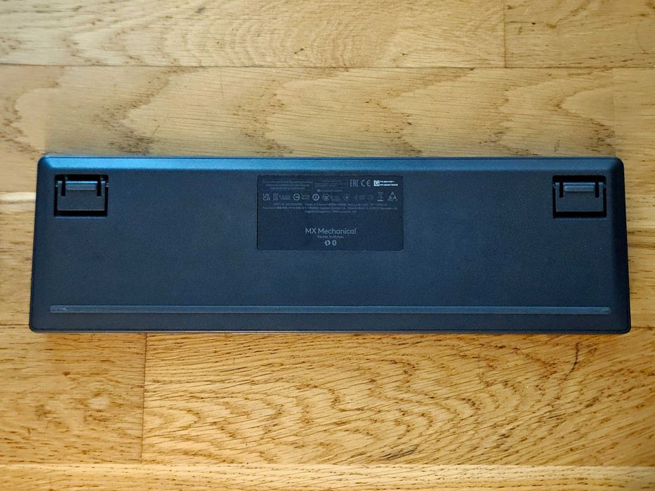 Logitech MX Bluetooth teclado mecânico retro-iluminado, brown switches