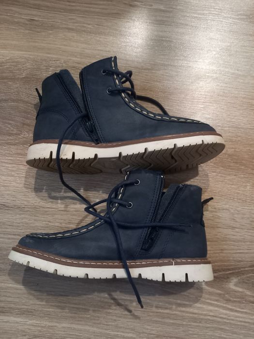 Buty zamszowe chłopięce