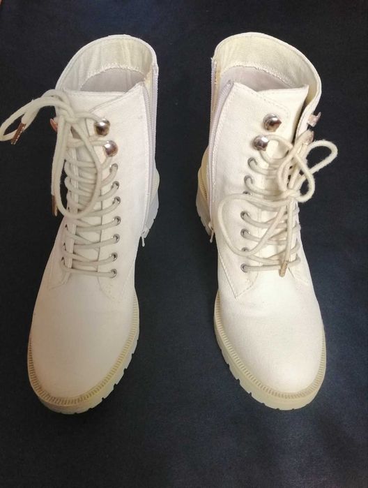 Черевики жіночі демісезонні