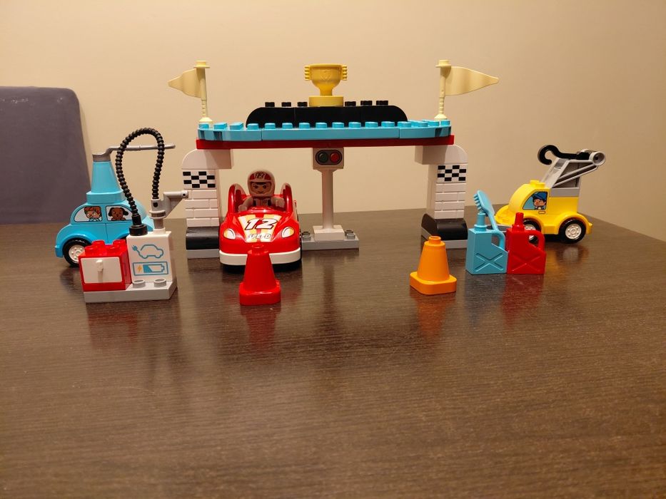 Lego.       duplo