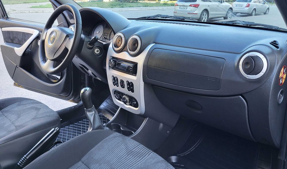 Dacia Logan MCV 2010 1.6