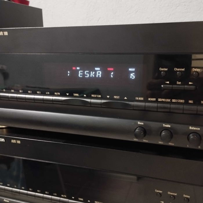 Amplituner Harman Kardon AVR 100