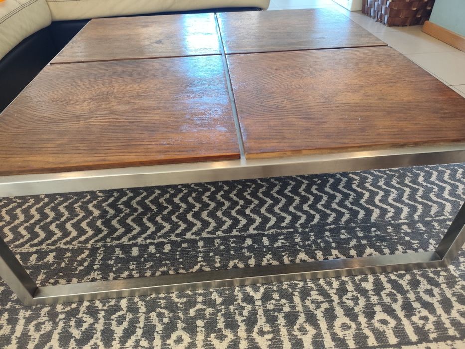 Mesa de centro madeira maciça e inox