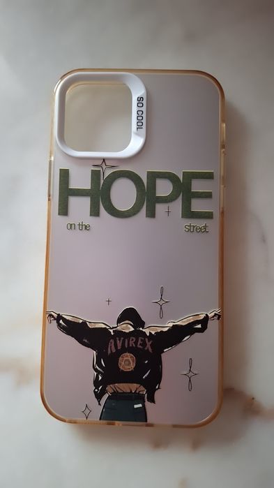 Capinha iPhone 12 BTS - J-Hope "Hope On The Street" Edição Especia