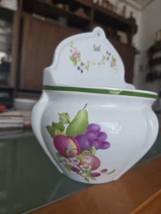 Saleiro de parede