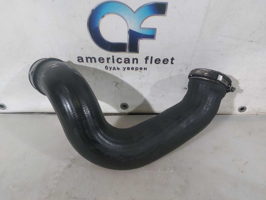 Mercedes W221 07- Патрубок интеркулера правый / левый / с резонатором