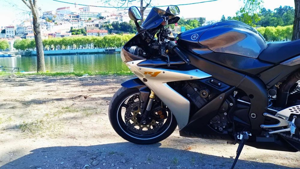 Yamaha YZF R1 - 2004