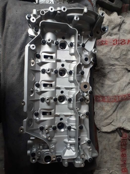 Głowica Nowa renault 2.0 dci trafic vivaro OPEL cdti fiat talento