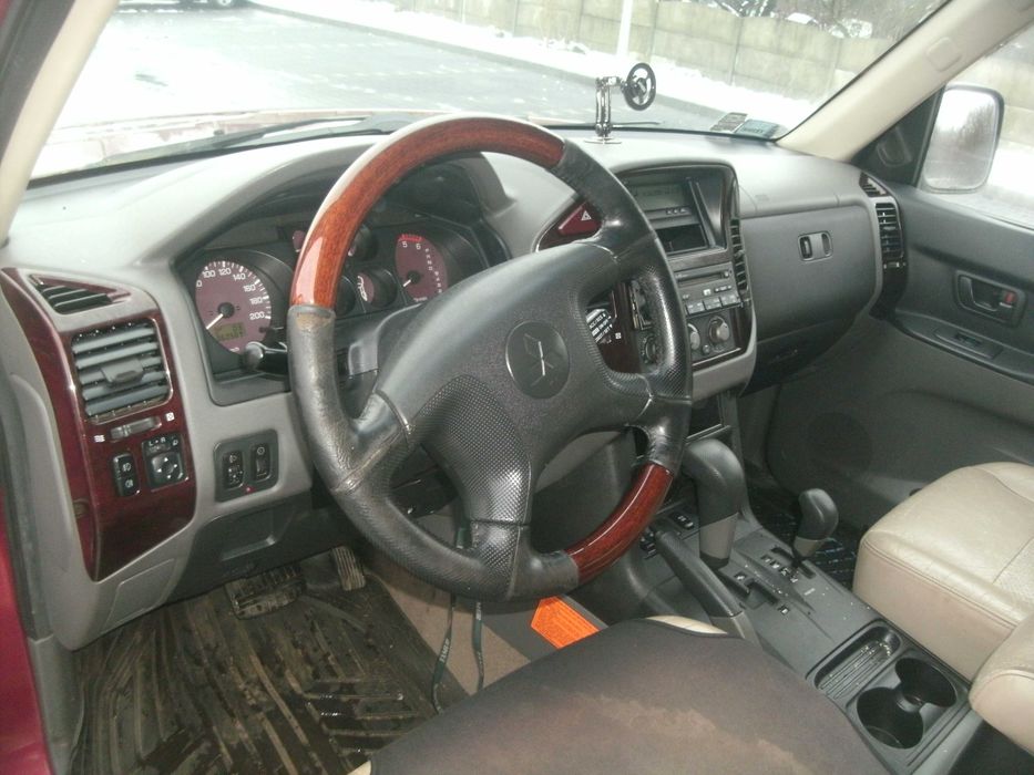 MITSUBISHI PAJERO 3.2 DID 4X4 Automat 2002Rok OC 08.2026 Krajowy