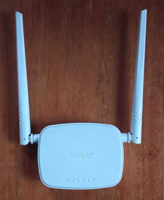 Вай фай роутер Tenda N301