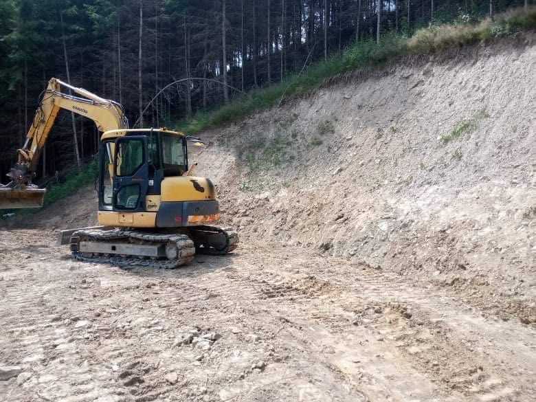 Usługi koparką, wyburzenia, kruszywa, roboty ziemne, kanalizacje