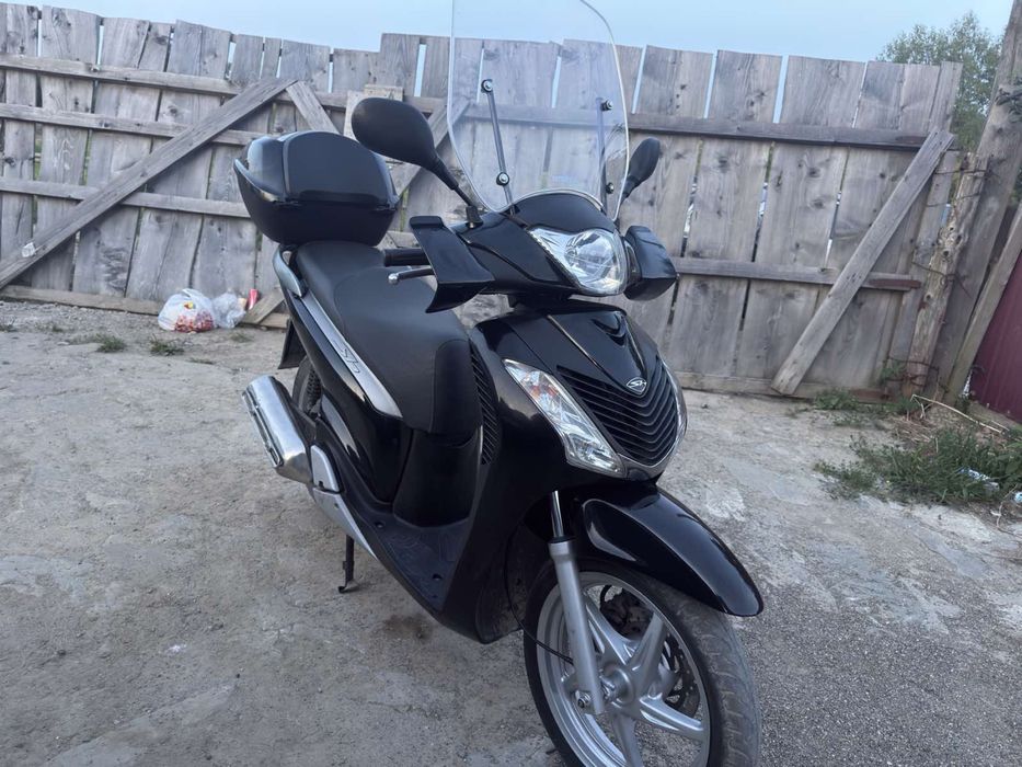 Хонда SH 150   12р  гарний збережений стан