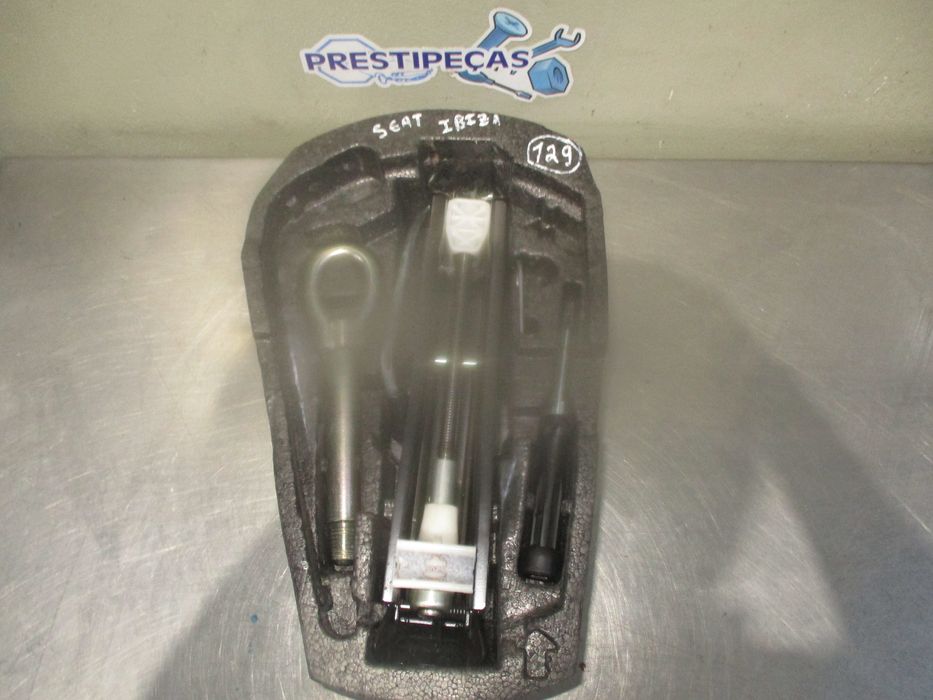 Macaco SEAT Ibiza IV ST (6J8, 6P8)