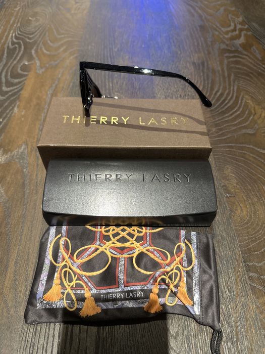 Okulary sloneczne Thierry Lasry Glossy 101 48/24/140
