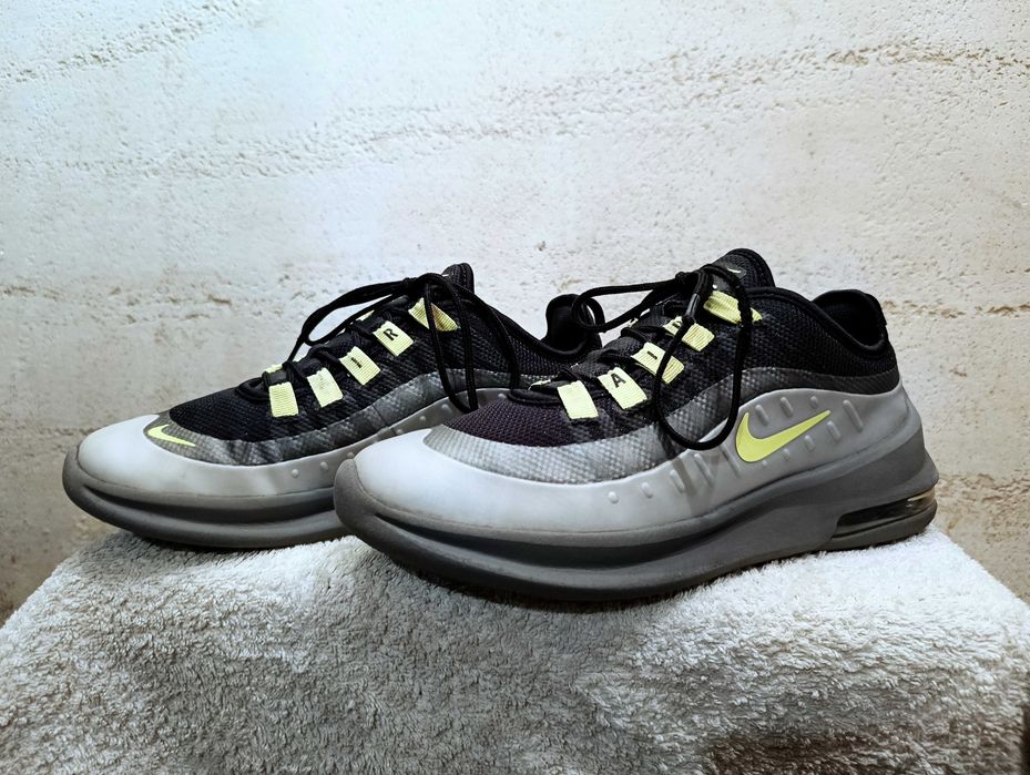 Damskie sneakersy NIKE AIR MAX AXIS r.38