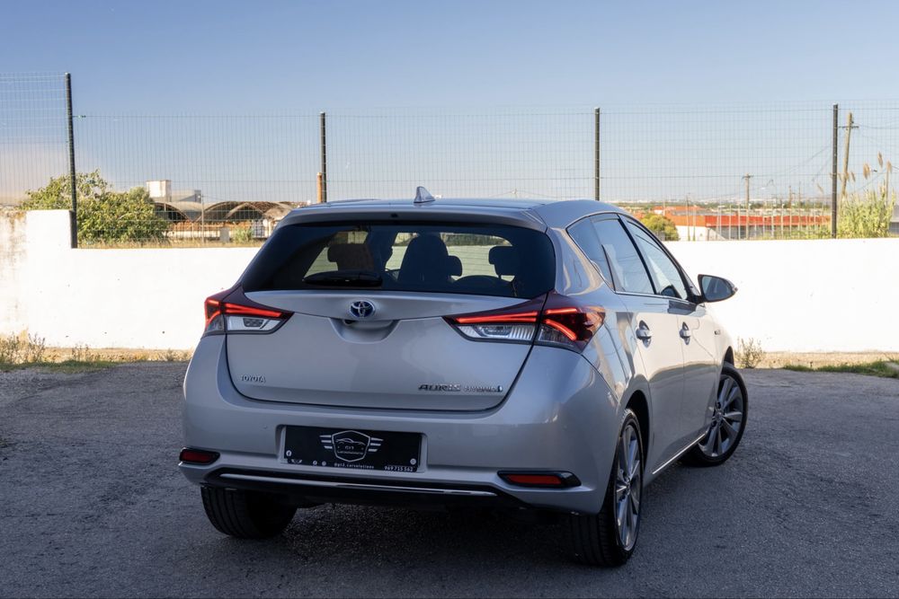 Toyota Auris 1.8 HSD Exclusive Hybrid (Financiamento disponível)