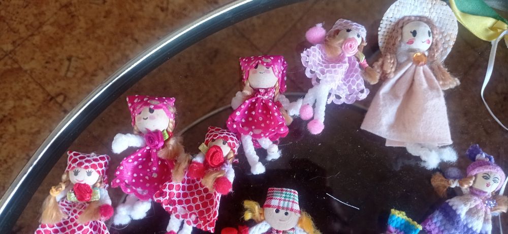 Bonequinhos em tecido para trabalhos manuais