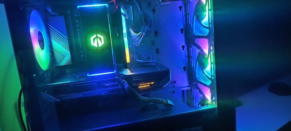 Nowy PC, gw24m, ryzen 5 7500f, 32gb DDR5, Radeon RX9060Xt 16gb, 1tb Ss