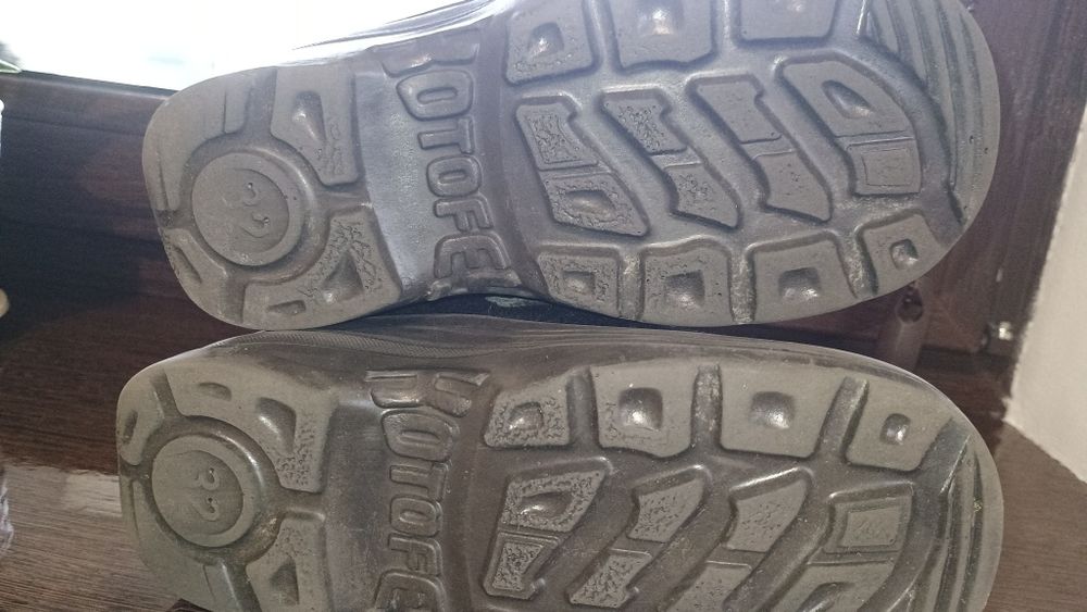 Продам валянки для хлопчика.