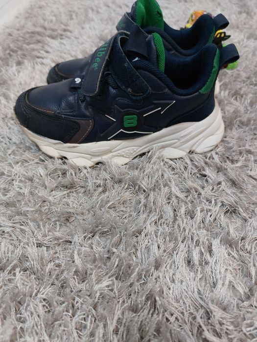 Кроссовки на мальчика 19 см