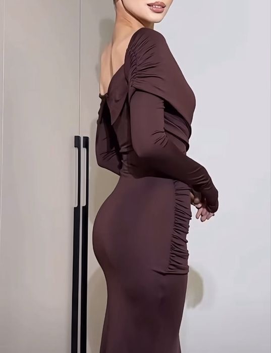 Неймовірна сукня