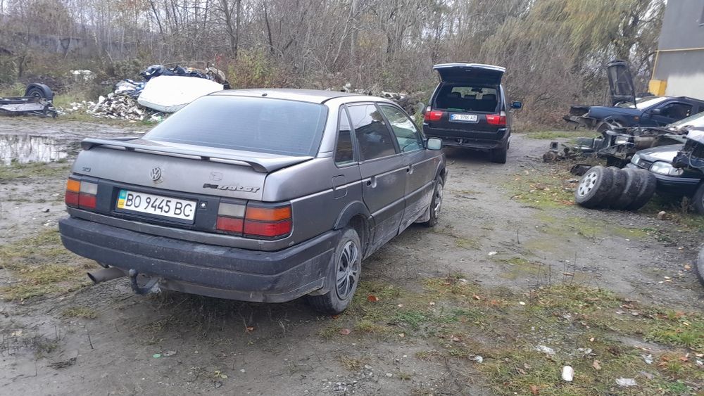 Продам фольсфаген пасат б3 2.0 газ бензин