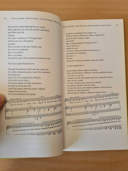 Livro "Poesia do Mundo / 2"