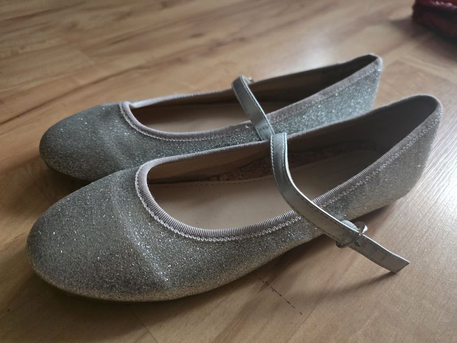 Srebrne buty baleriny pantofelki rozmiar 35 friboo