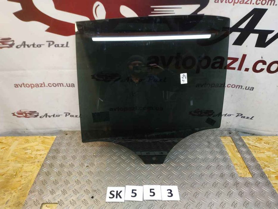 Mercedes GLE W167 19- Скло дверей зад L SK0553 А1677353300