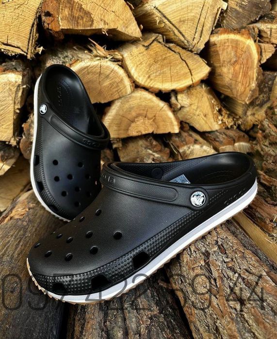 Чоловічі крокси сабо classic retro runner black/white/atmosphere crocs