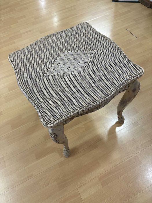 Mesas de Ratan (par)