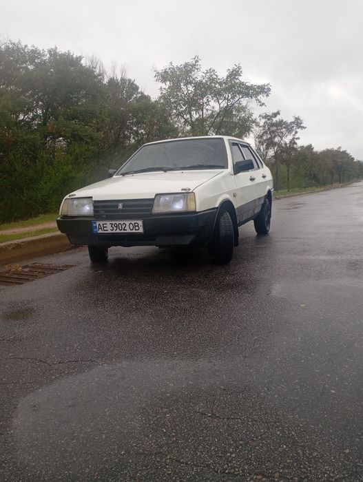 Продам ВАЗ 2199 900