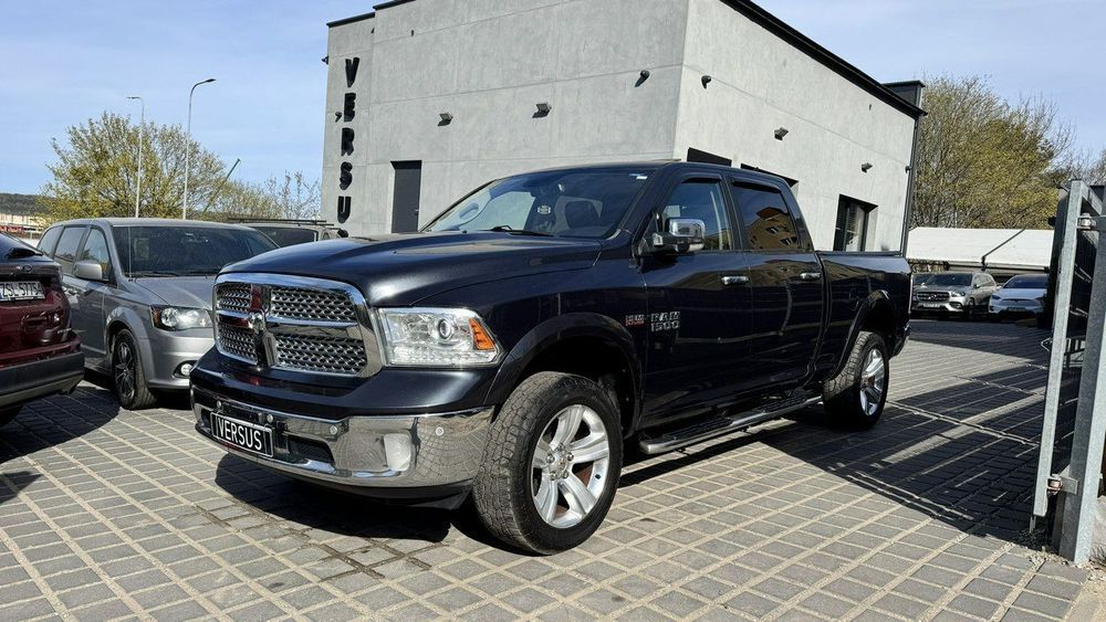 Dodge RAM RAM 2018 LARAM 5.7HEMI Kam cofania Wentyle Szyber Alpine Grzana kiera