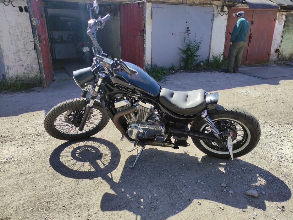 Suzuki intruder 400